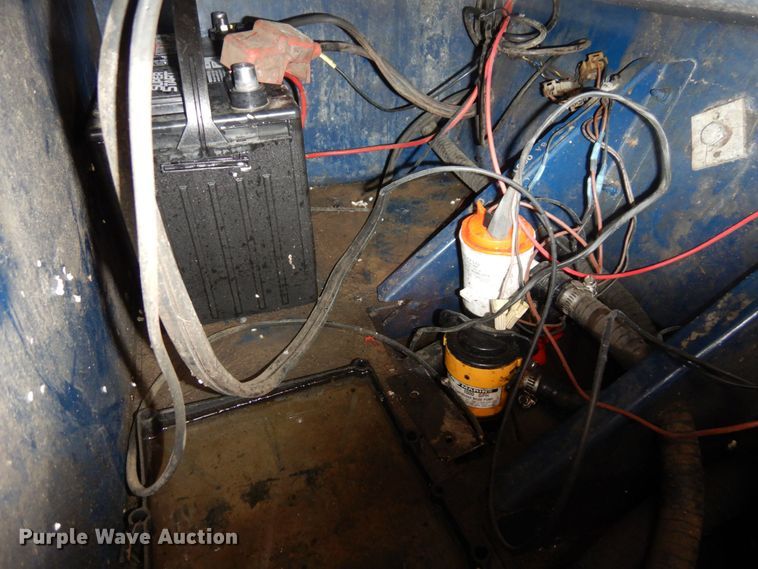 image for item LY9063 2000 Ranger Cherokee 116  boat