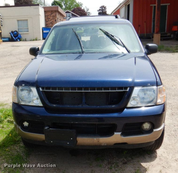 image for item MF9613 2003 Ford Explorer Eddie Bauer  SUV