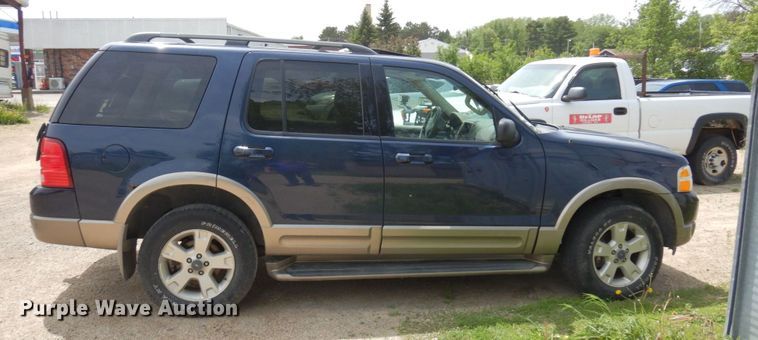 image for item MF9613 2003 Ford Explorer Eddie Bauer  SUV