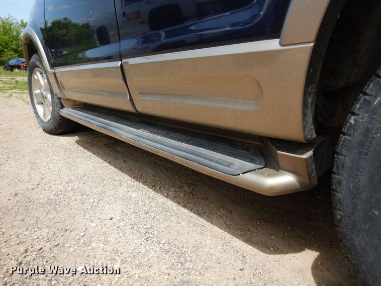 image for item MF9613 2003 Ford Explorer Eddie Bauer  SUV