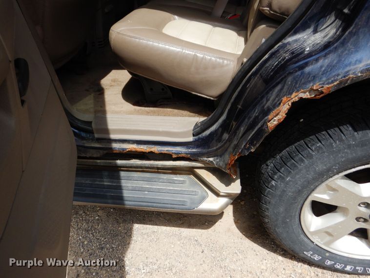 image for item MF9613 2003 Ford Explorer Eddie Bauer  SUV