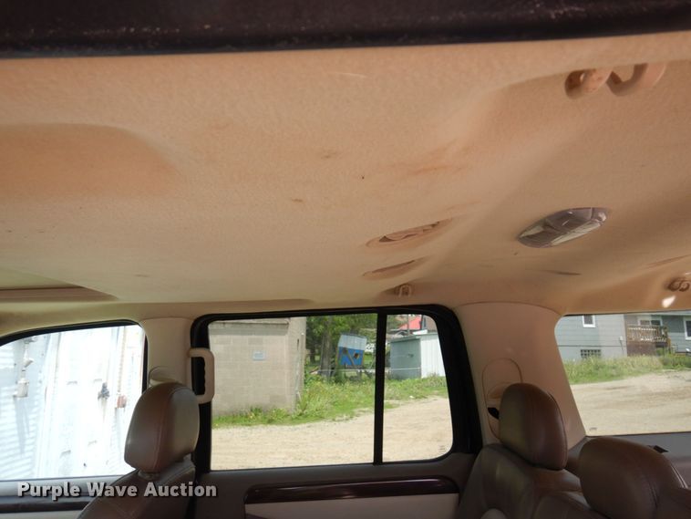 image for item MF9613 2003 Ford Explorer Eddie Bauer  SUV