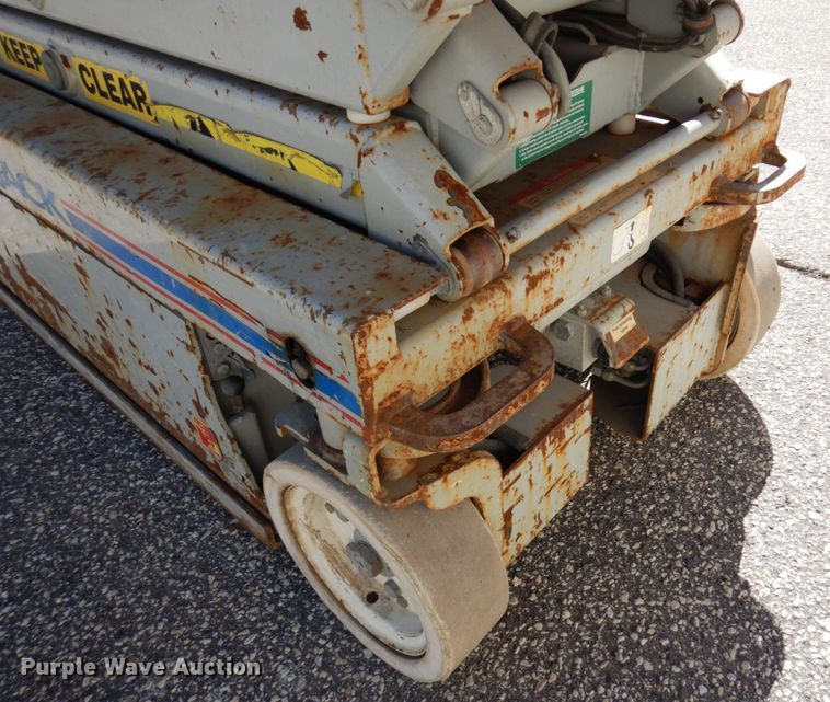 image for item MH9130 2004 Skyjack SJIII 3219  scissor lift
