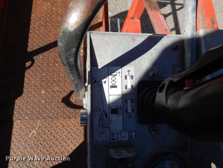 image for item MH9130 2004 Skyjack SJIII 3219  scissor lift