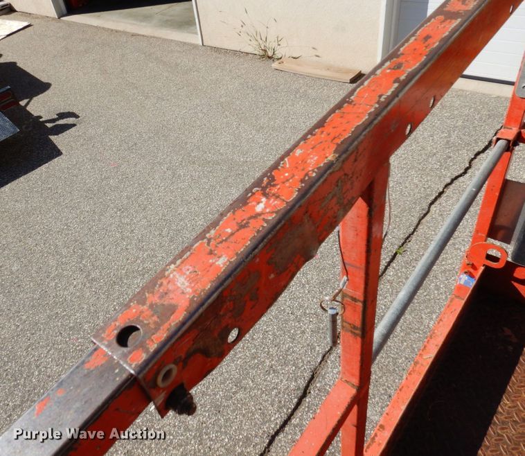 image for item MH9130 2004 Skyjack SJIII 3219  scissor lift