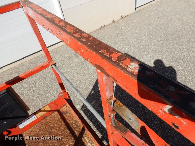 image for item MH9130 2004 Skyjack SJIII 3219  scissor lift
