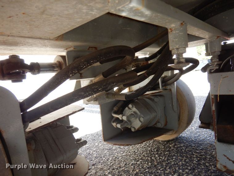 image for item MH9130 2004 Skyjack SJIII 3219  scissor lift