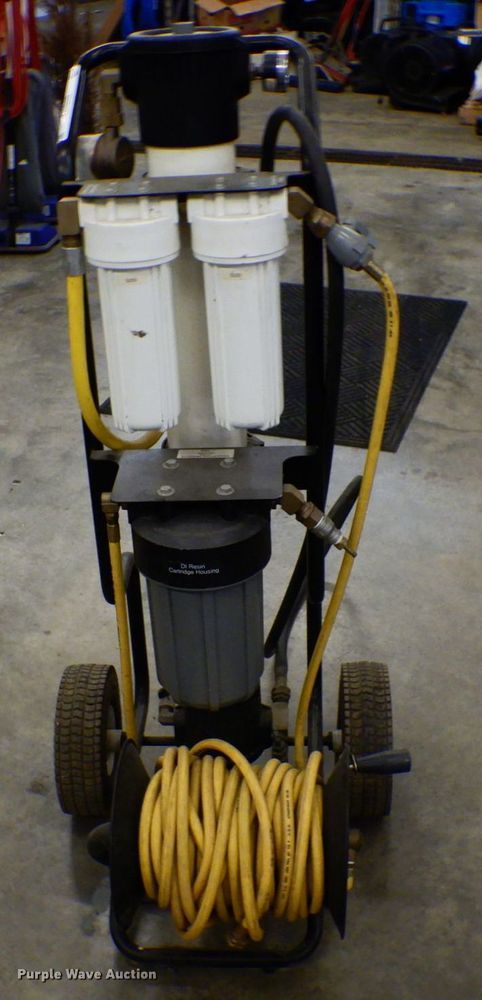 image for item MH9132 IPC Eagle  window cleaning system