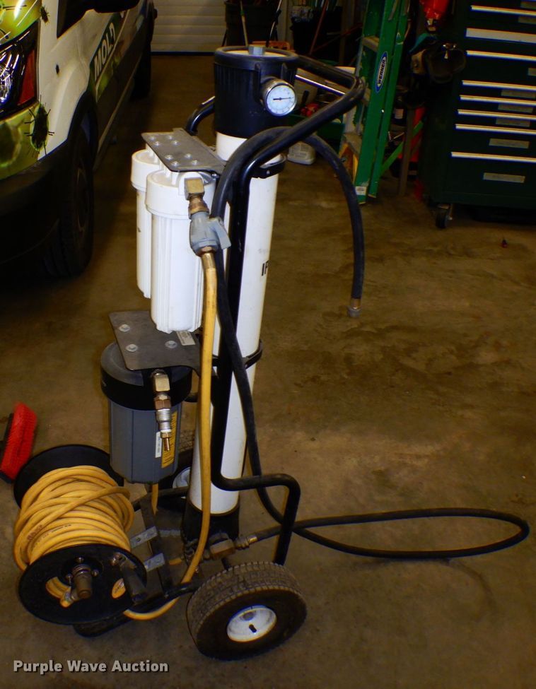 image for item MH9132 IPC Eagle  window cleaning system