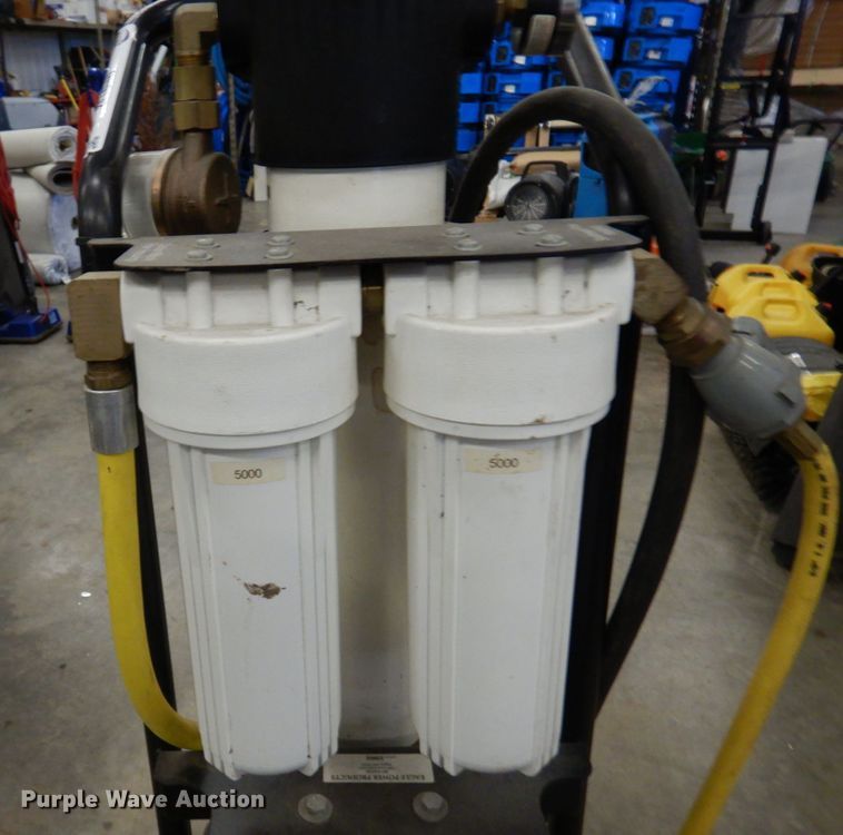 image for item MH9132 IPC Eagle  window cleaning system