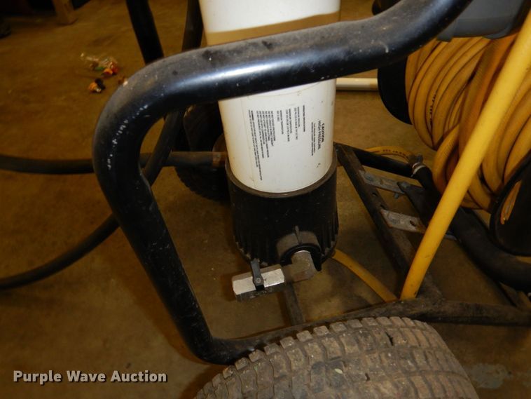 image for item MH9132 IPC Eagle  window cleaning system