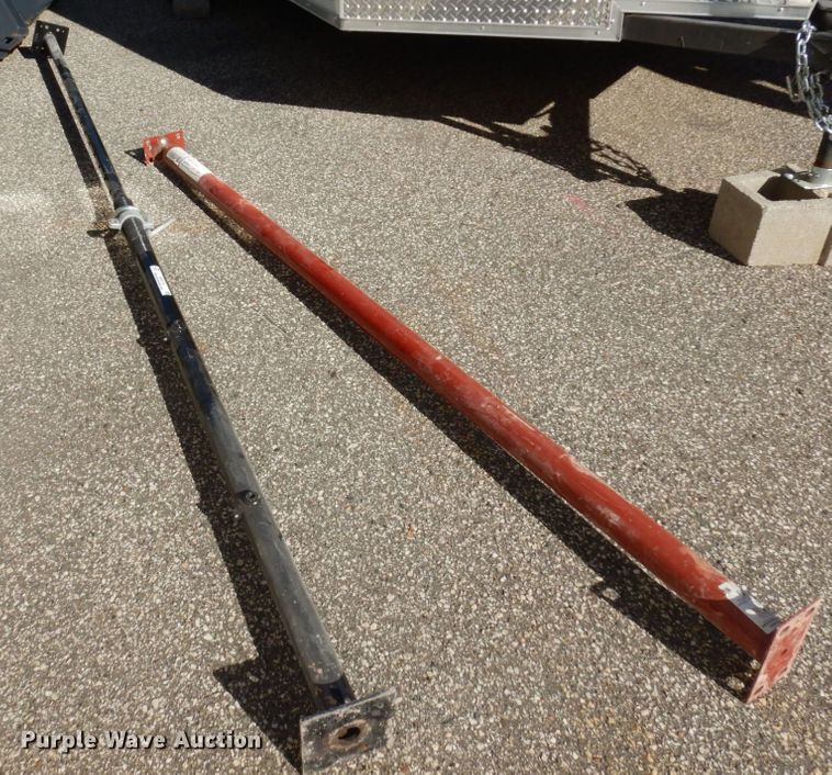 image for item MH9134 (23) shoring posts