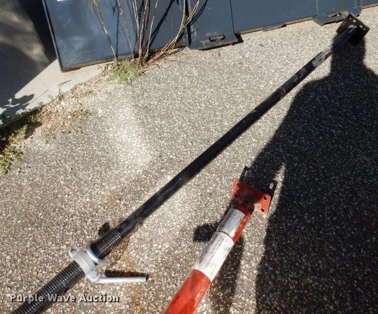 image for item MH9134 (23) shoring posts