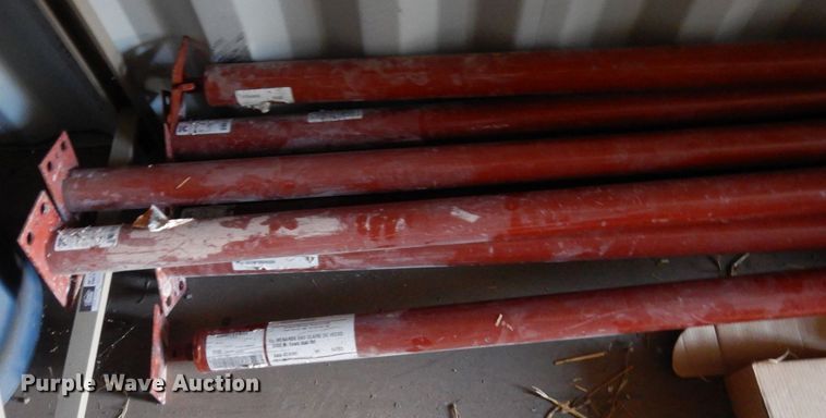 image for item MH9134 (23) shoring posts