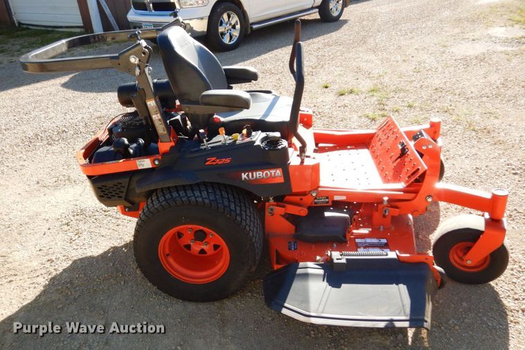 image for item MH9135 Kubota Z725KH  ZTR lawn mower
