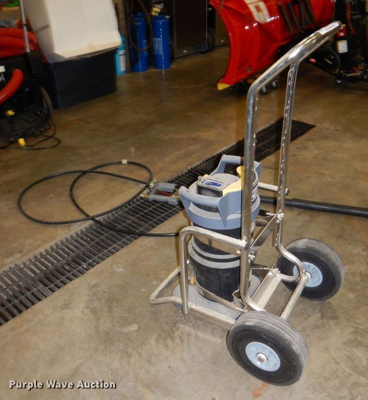 image for item MH9137 Unger Hydro Power  window cleaning unit