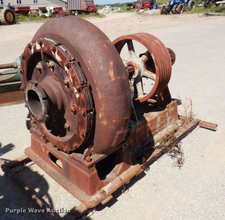 image for item MH9140 (2) centrifugal sand dredging pumps