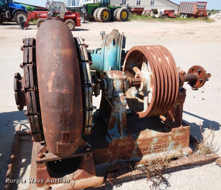 image for item MH9140 (2) centrifugal sand dredging pumps
