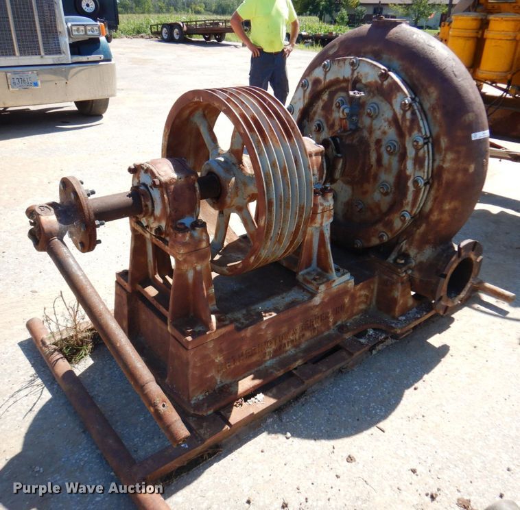 image for item MH9140 (2) centrifugal sand dredging pumps