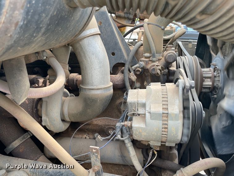 image for item MJ9156 1988 International F1954  water truck