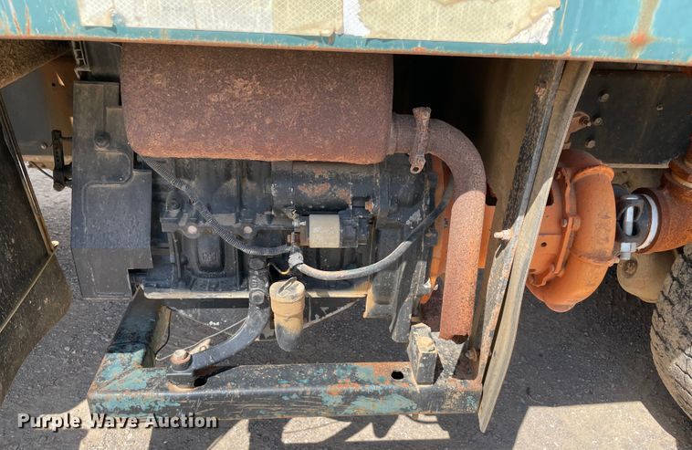 image for item MJ9156 1988 International F1954  water truck