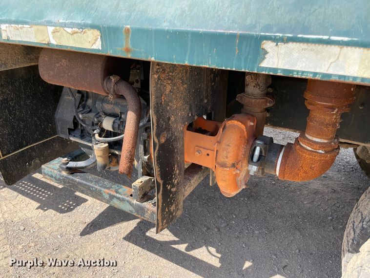 image for item MJ9156 1988 International F1954  water truck