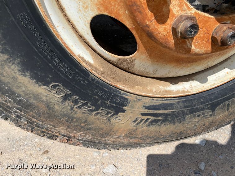 image for item MJ9156 1988 International F1954  water truck