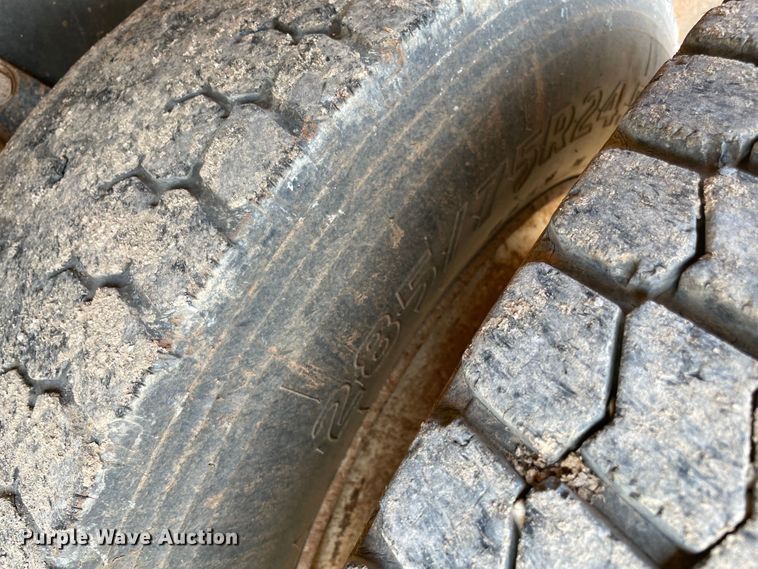 image for item MJ9156 1988 International F1954  water truck