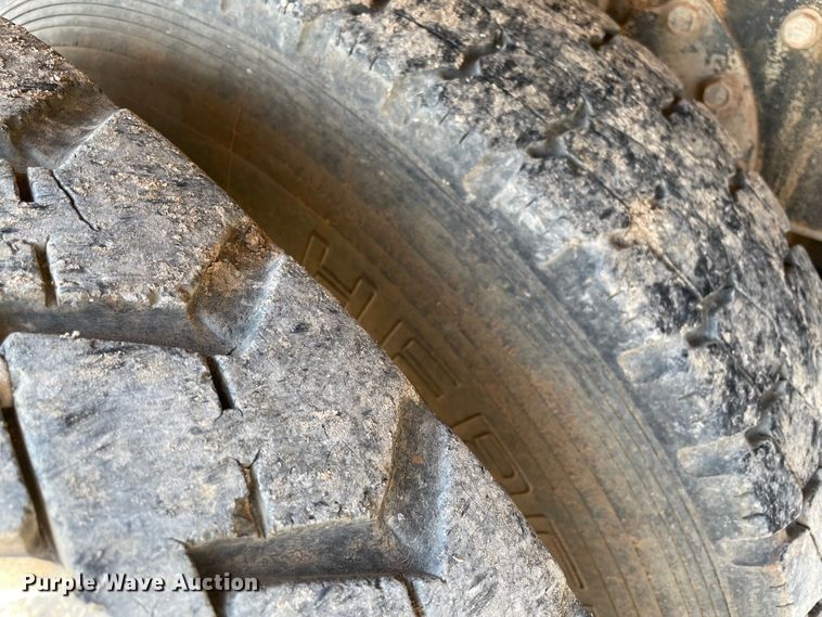 image for item MJ9156 1988 International F1954  water truck