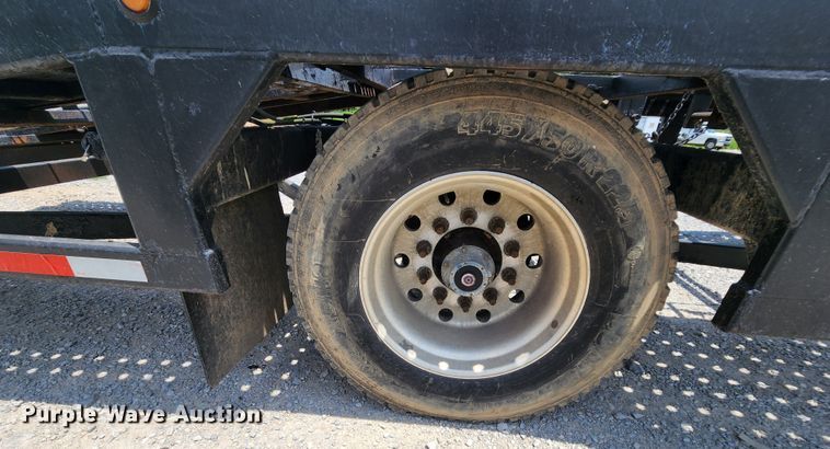 image for item MK9004 2013 Sun Country  car carrier