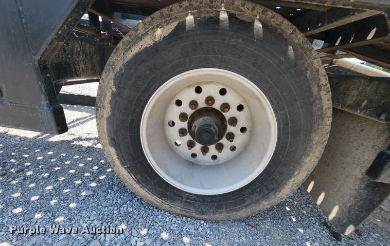 image for item MK9004 2013 Sun Country  car carrier