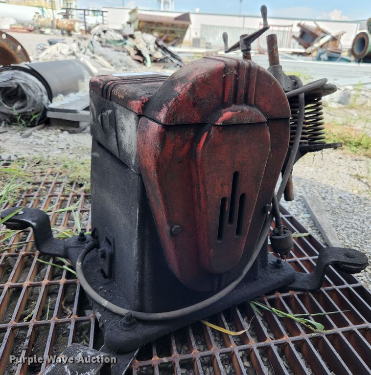 image for item MK9281 Red Devil  paint shaker