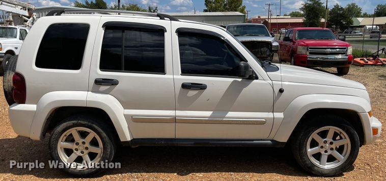 image for item MR9330 2007 Jeep Liberty Limited  SUV