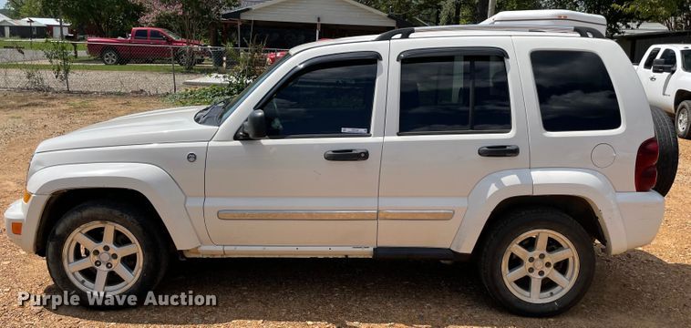 image for item MR9330 2007 Jeep Liberty Limited  SUV