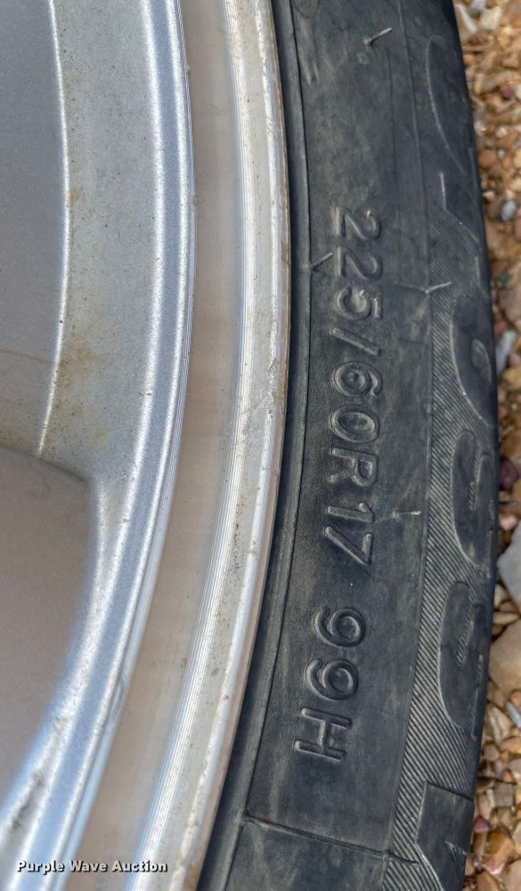 image for item MR9330 2007 Jeep Liberty Limited  SUV