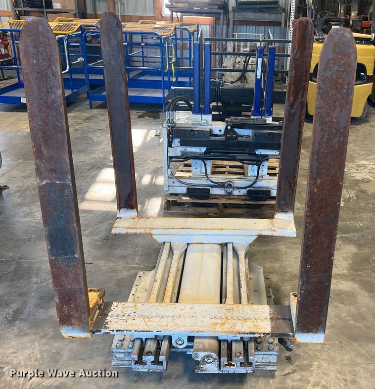 image for item MR9816 Cascade Turn-A-Load  clamp pallet handler