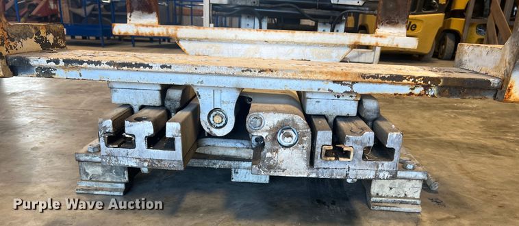 image for item MR9816 Cascade Turn-A-Load  clamp pallet handler