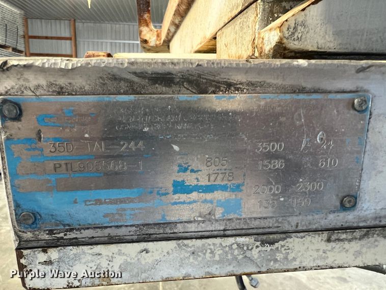 image for item MR9816 Cascade Turn-A-Load  clamp pallet handler