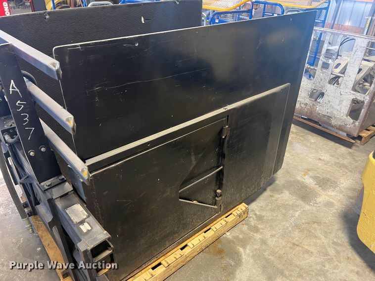 image for item MR9818 Brudi CCE2022.0101  carton clamp