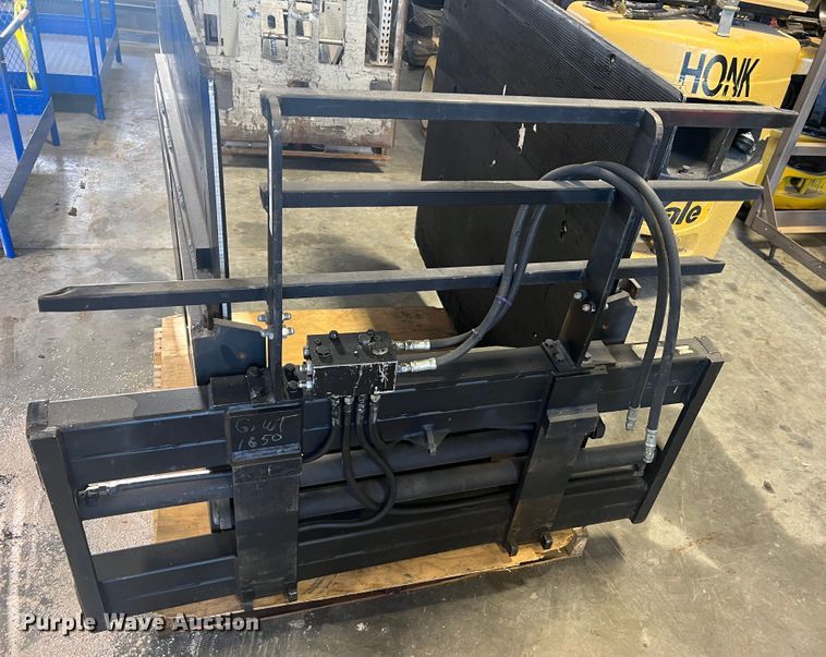 image for item MR9818 Brudi CCE2022.0101  carton clamp