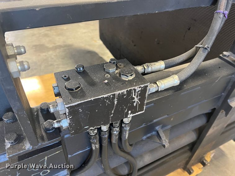 image for item MR9818 Brudi CCE2022.0101  carton clamp