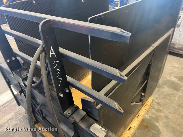 image for item MR9818 Brudi CCE2022.0101  carton clamp