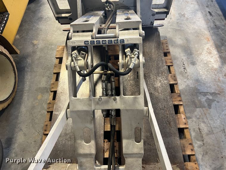 image for item MR9819 Cascade  slip sheet handler