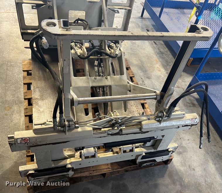 image for item MR9819 Cascade  slip sheet handler