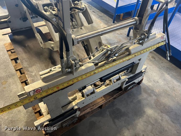 image for item MR9819 Cascade  slip sheet handler