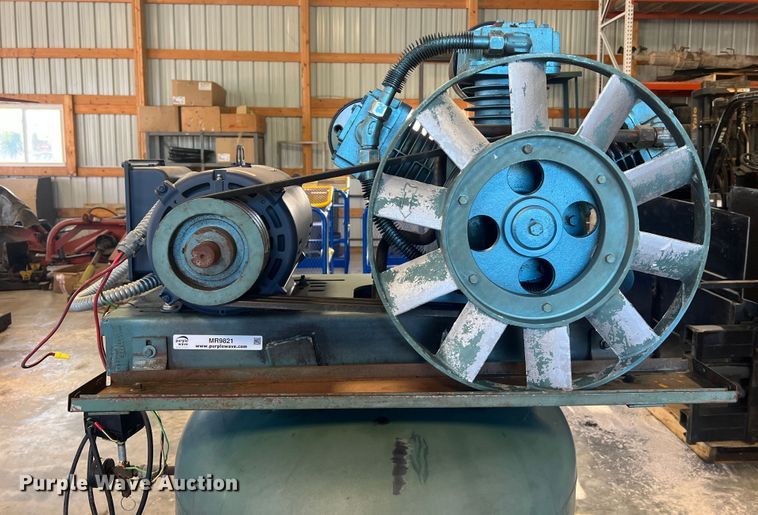 image for item MR9821 Curtis 10VT12-A3  air compressor