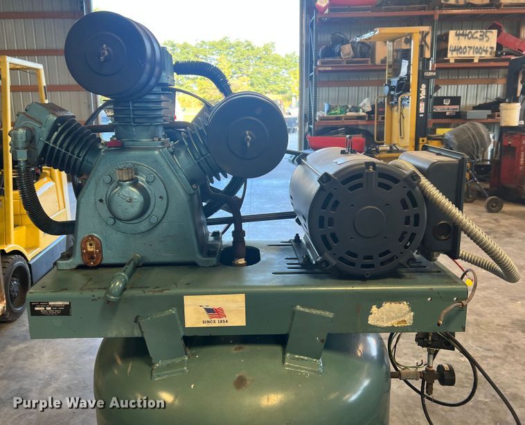 image for item MR9821 Curtis 10VT12-A3  air compressor