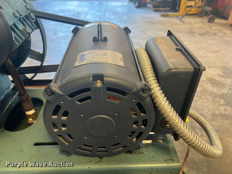 image for item MR9821 Curtis 10VT12-A3  air compressor
