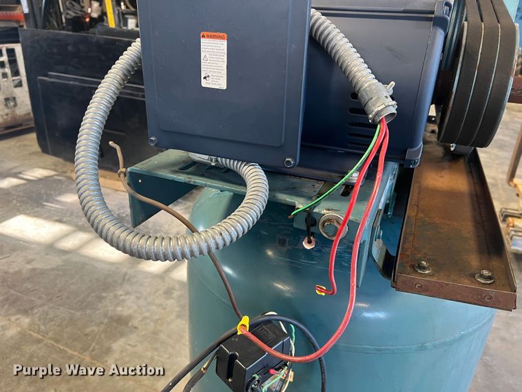 image for item MR9821 Curtis 10VT12-A3  air compressor