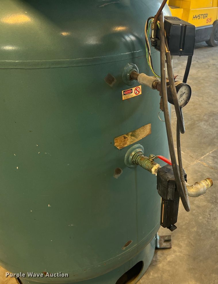 image for item MR9821 Curtis 10VT12-A3  air compressor